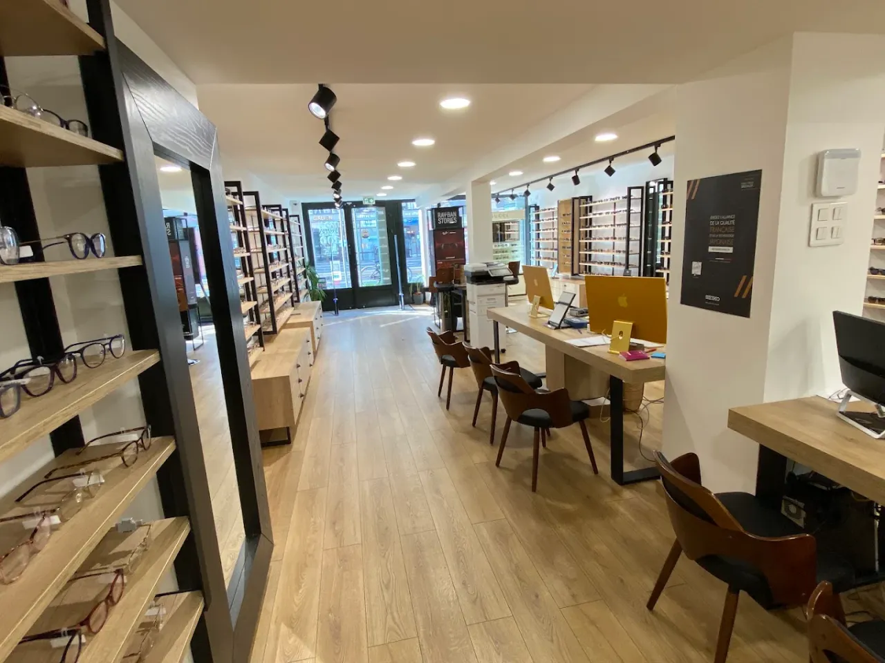 Vitrine principale de la boutique OptoCenter Strasbourg